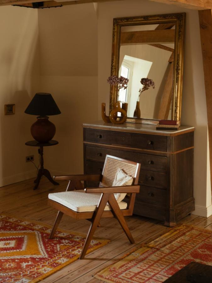 Petit Chateau * Vercourt